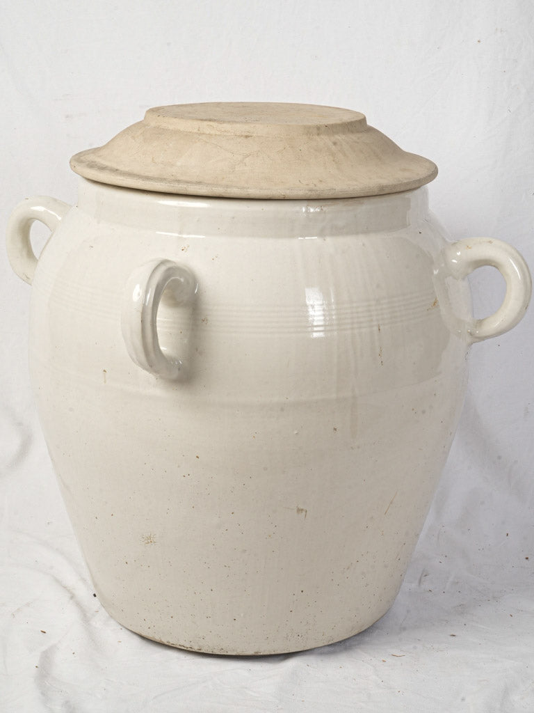 Classic utilitarian storage vessel