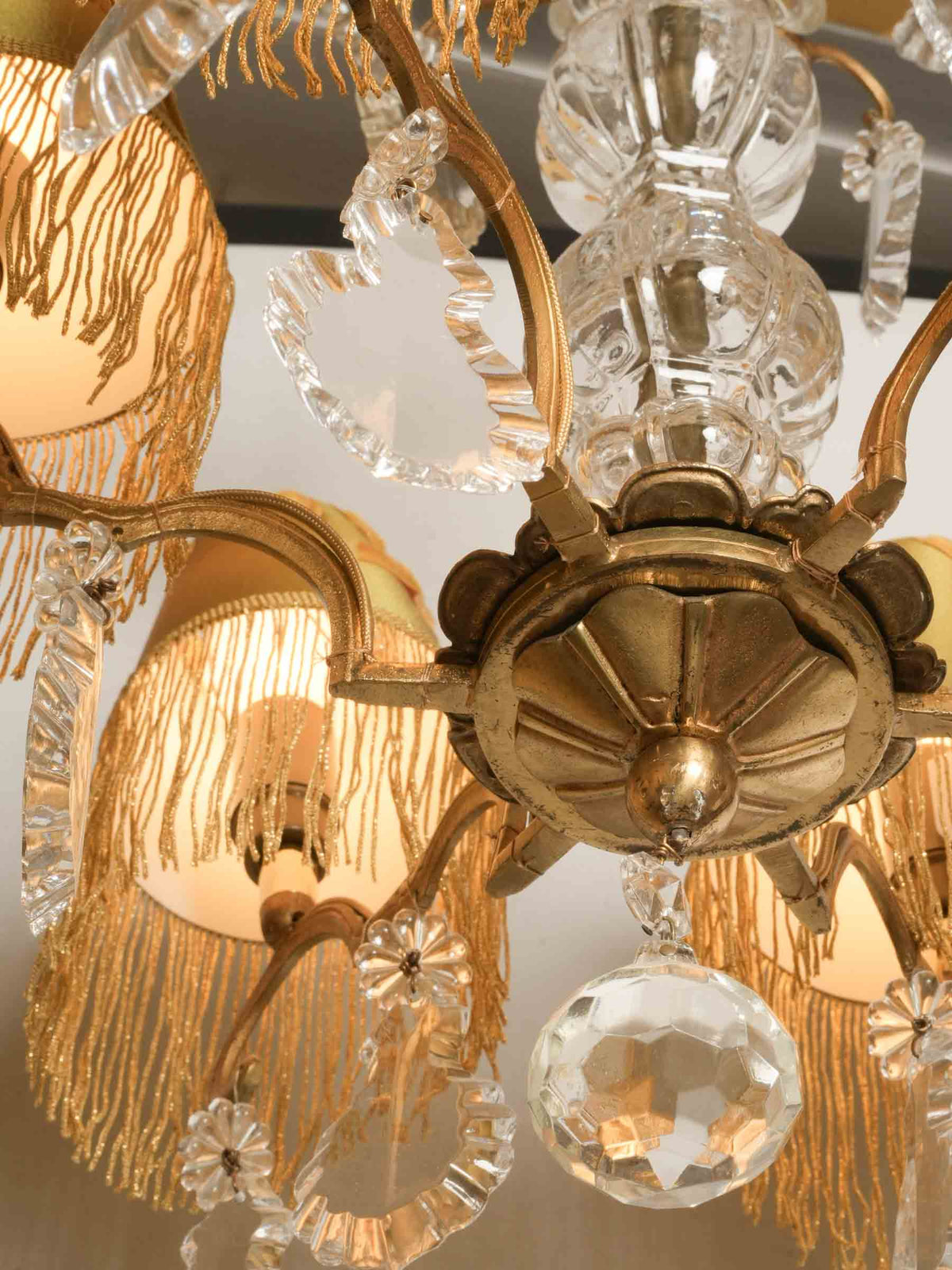 Glamorous Six-Light Chandelier w/ Glass Pendants and Fringed Shades - 32¾" x 17"