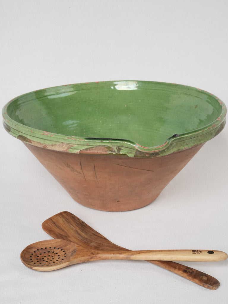 Antique fruit and vegetable washing tian