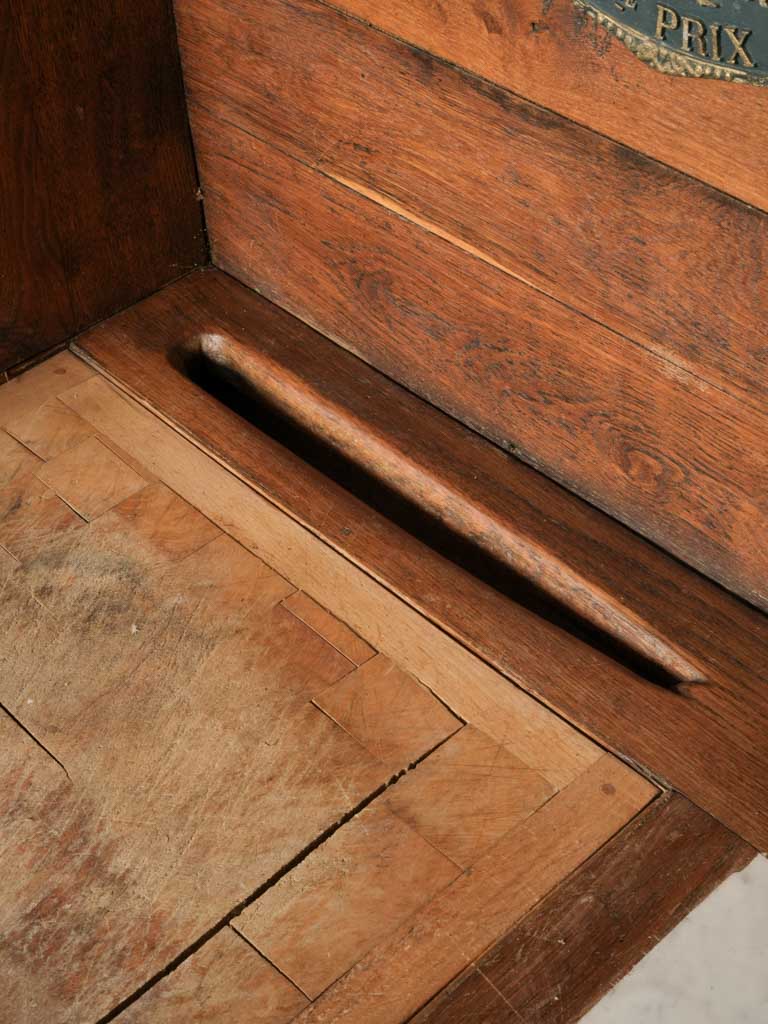 Heritage-inspired oak butcher's station