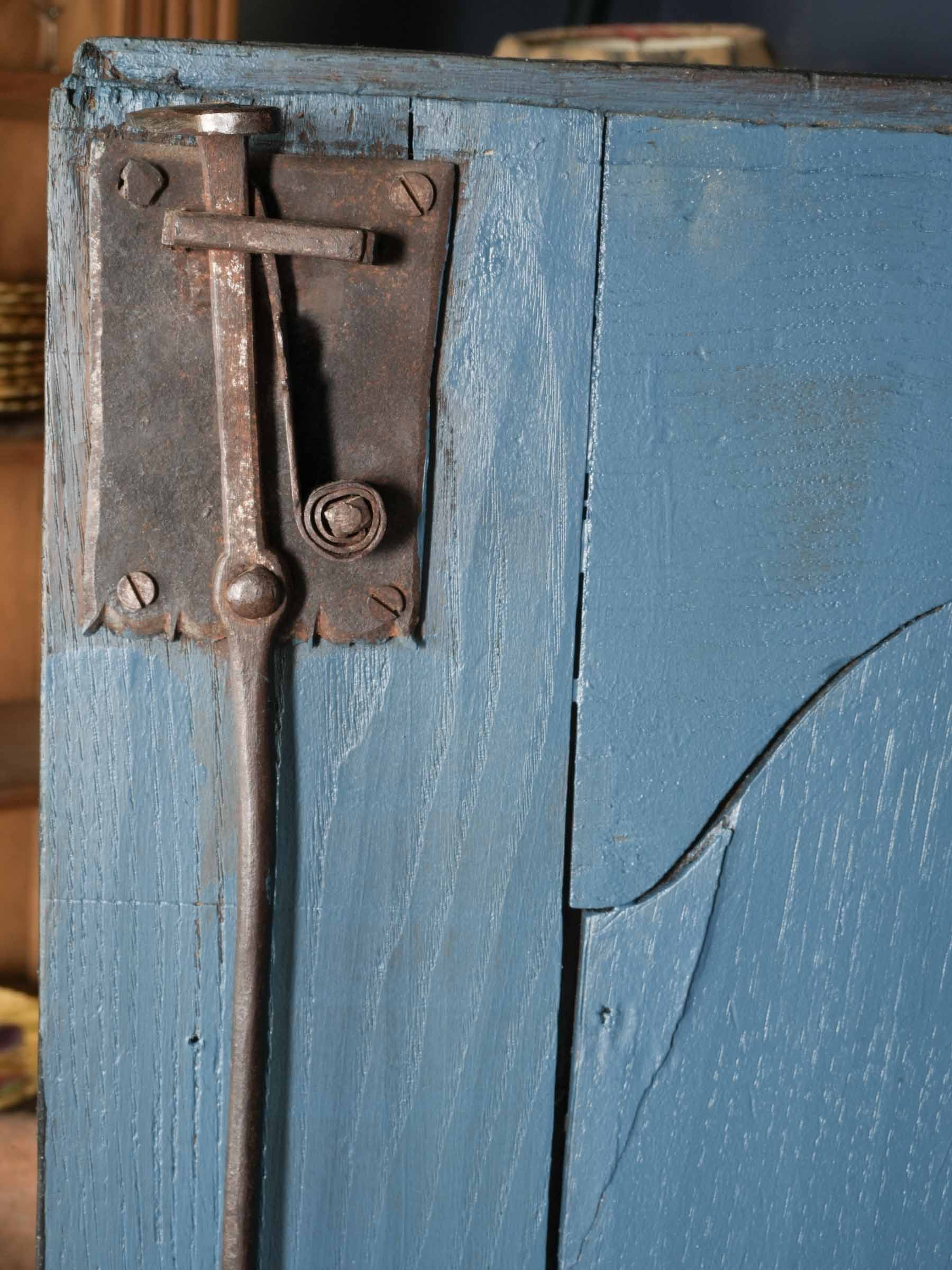 Vintage timber-painted cabinetry