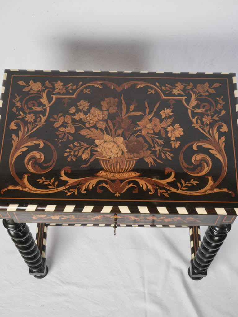 Mahogany pearwood dressing table