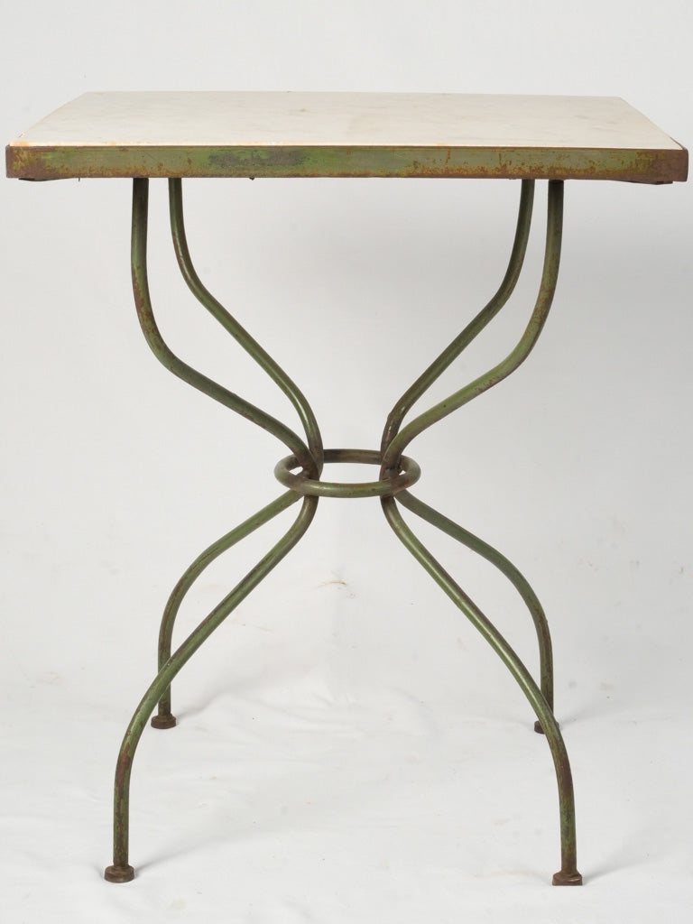Elegant early 20th-century marble table
