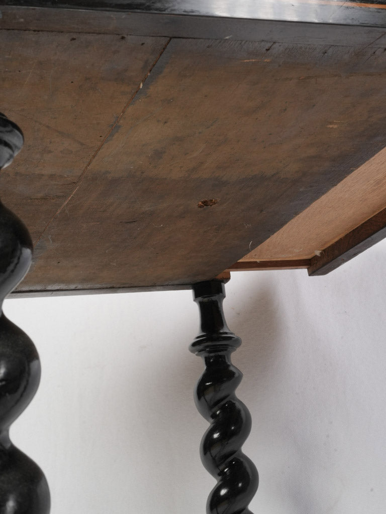 Light and graceful console