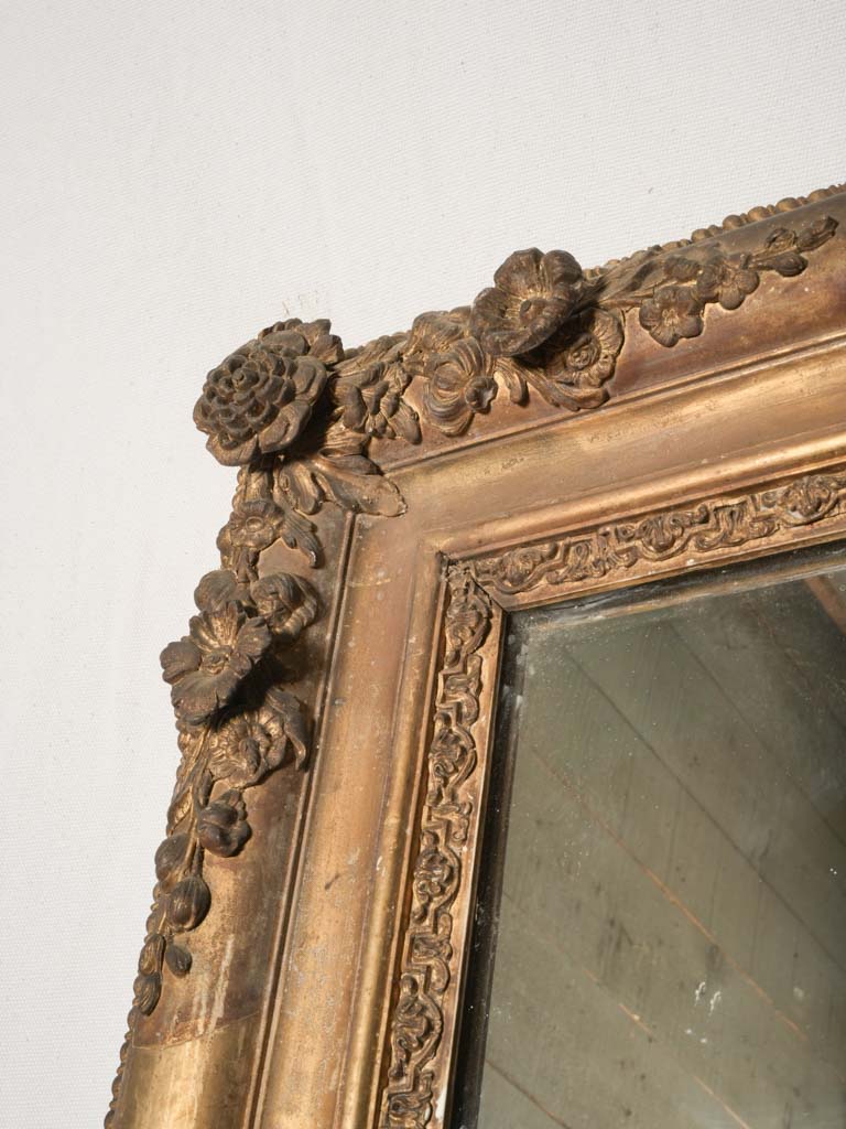 Elegant nineteenth-century vintage mirror