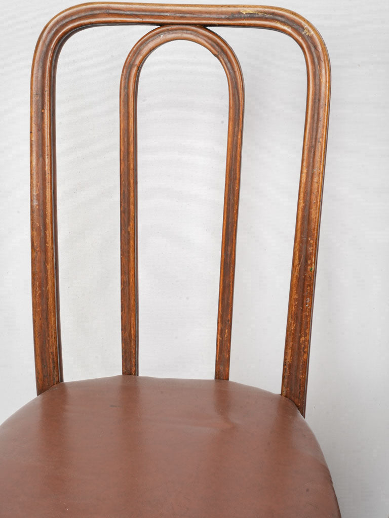 Fluted backrest bentwood dining chairs