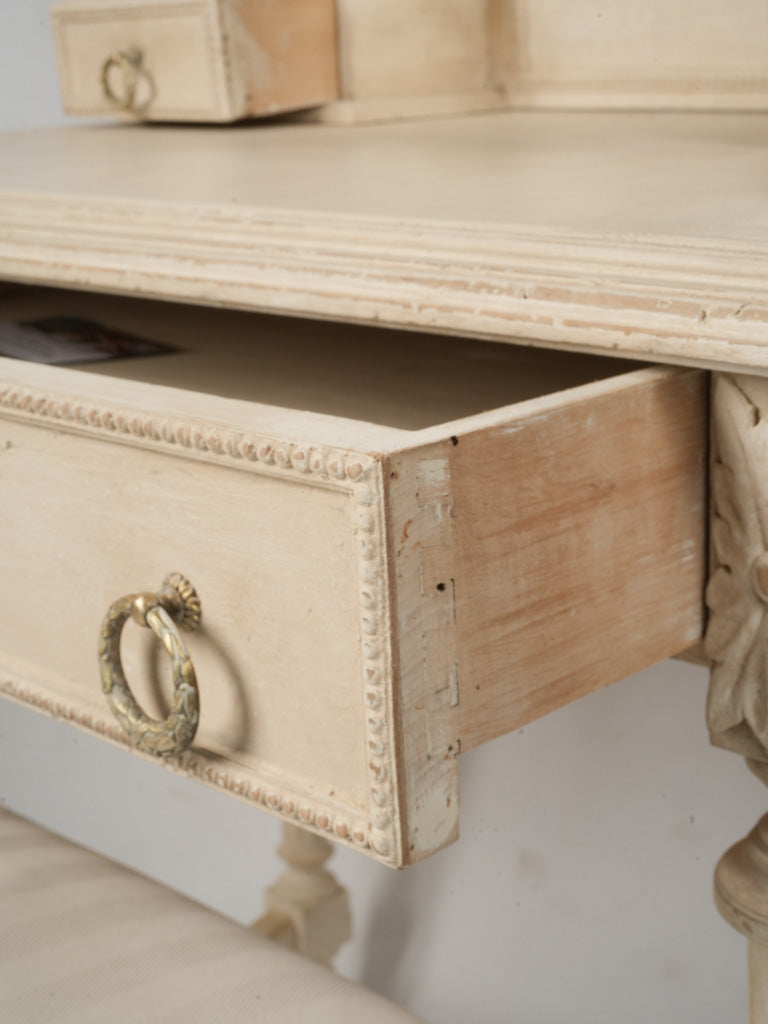 Finely carved fluted-legged vanity