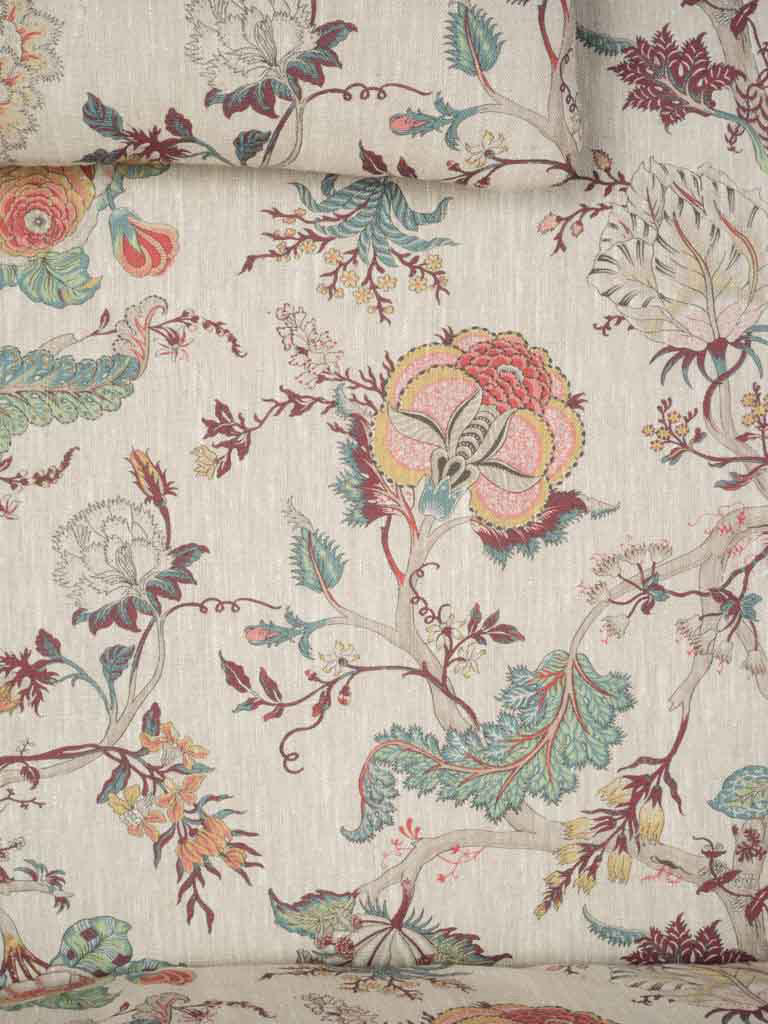 Exceptional 18th Century Walnut Marquise Armchair - Fully Reupholstered in a Beautiful Provençal Fabric - 40¼"