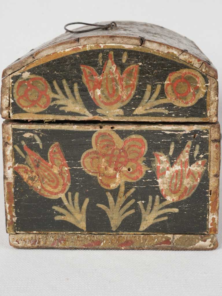 Delicate, floral, artisanal wedding gift box