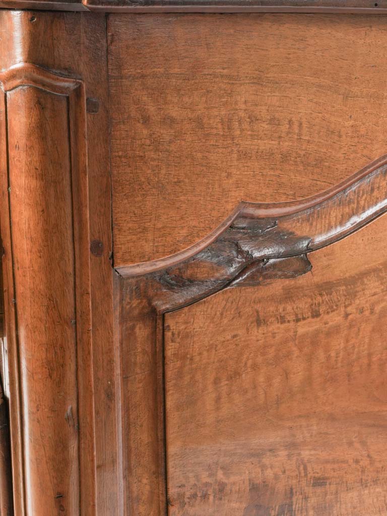 Ornate openwork apron commode