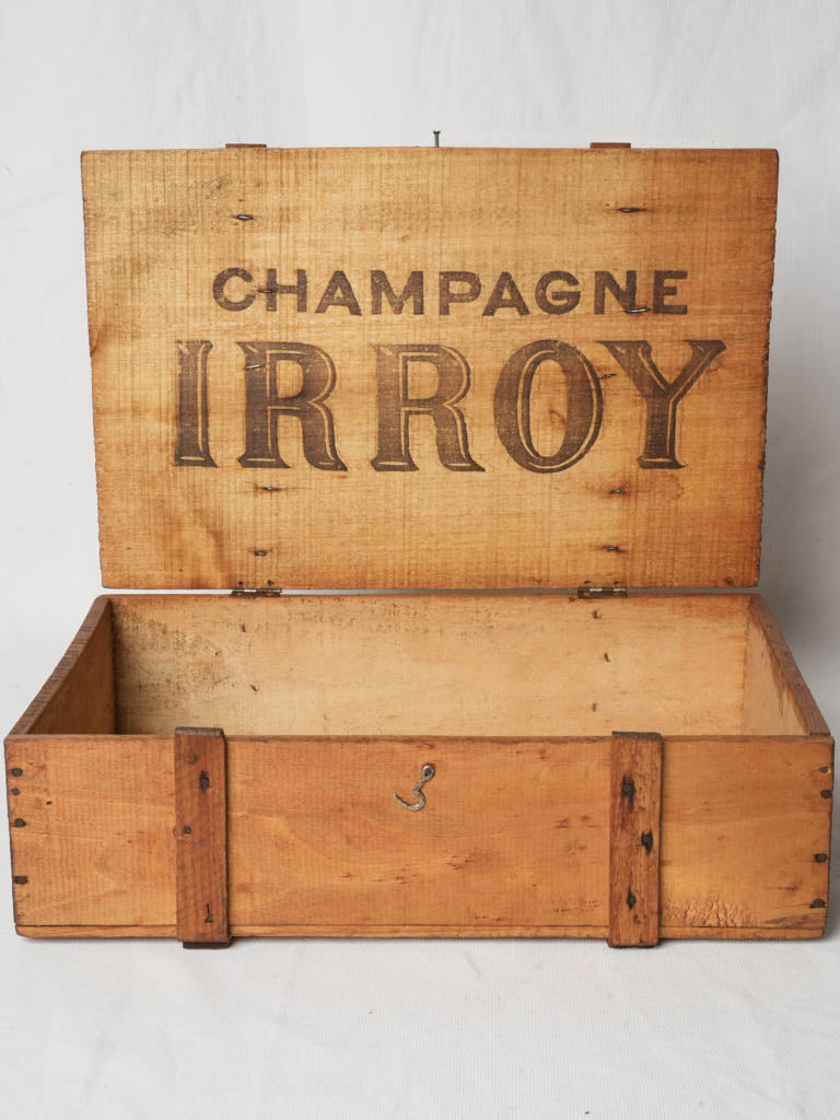 Patina champagne storage box