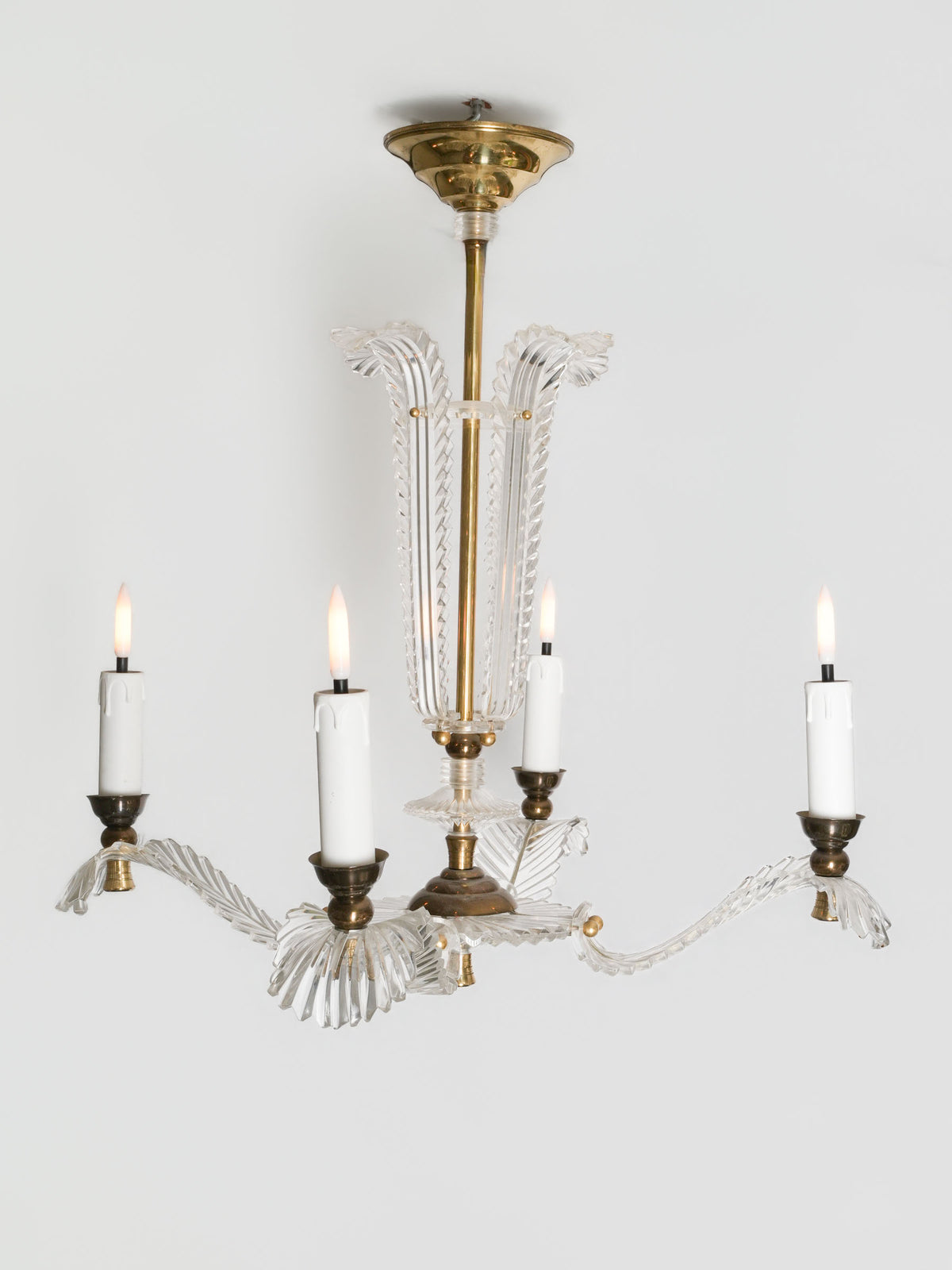 Poised 1960s–70s French Four-Light Plexiglass and Brass Chandelier - 20½" x 19¾"