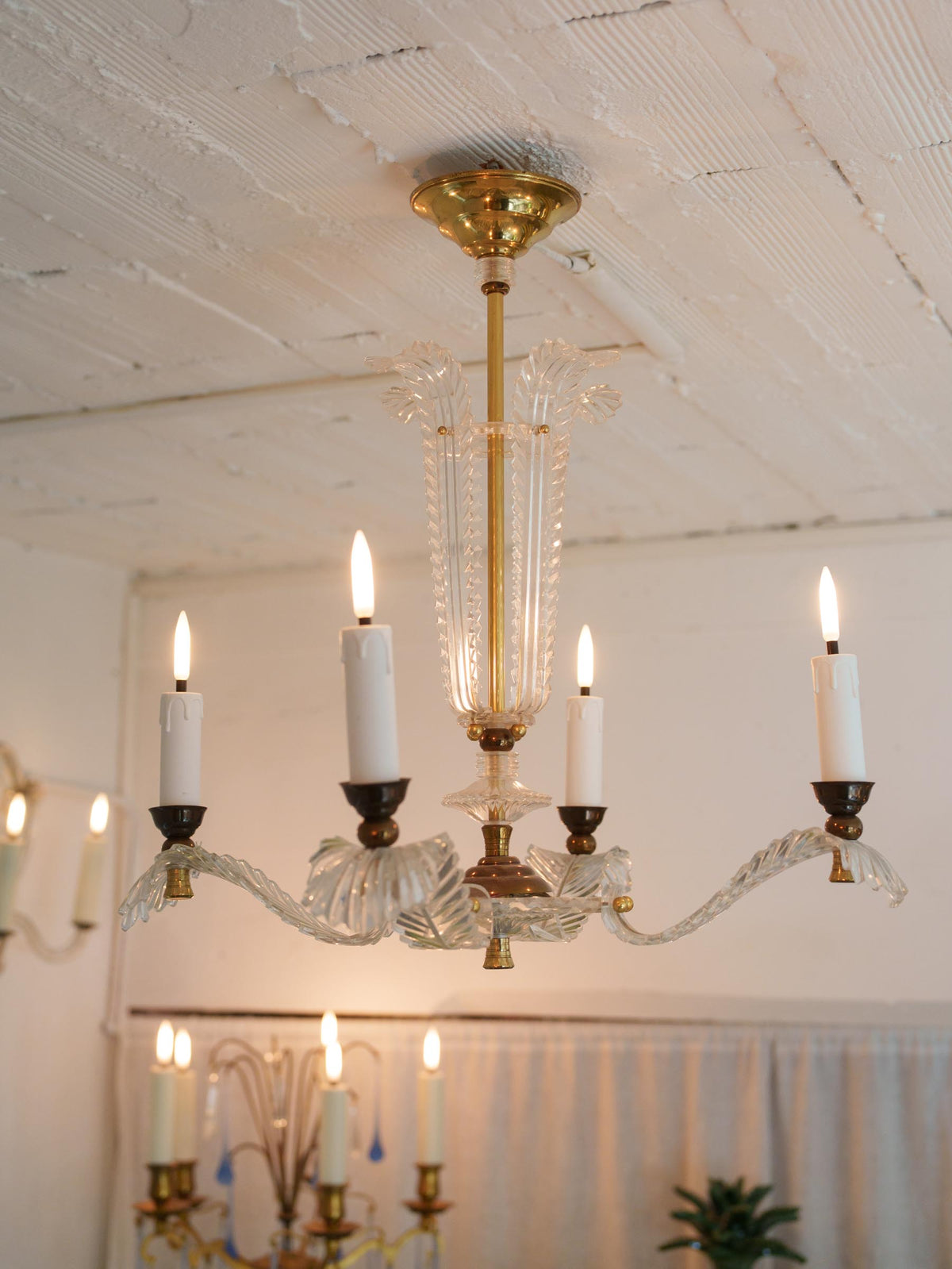 Poised 1960s–70s French Four-Light Plexiglass and Brass Chandelier - 20½" x 19¾"