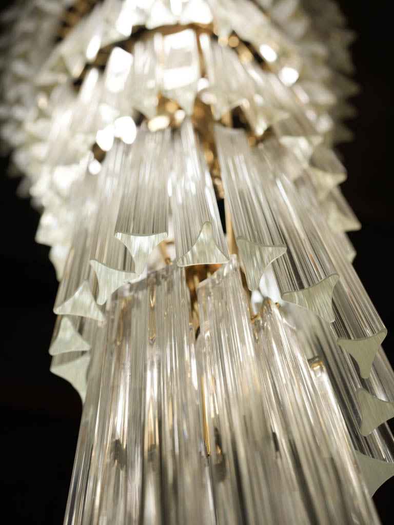 Unique cascading glass drop feature