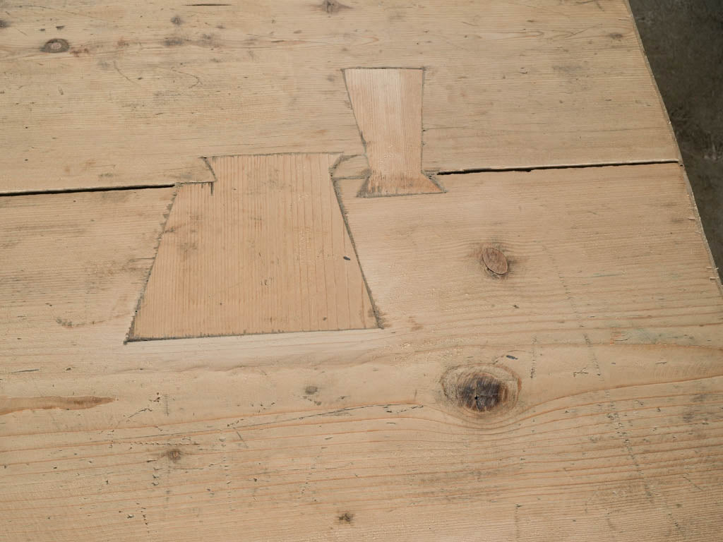 One-of-a-kind character table