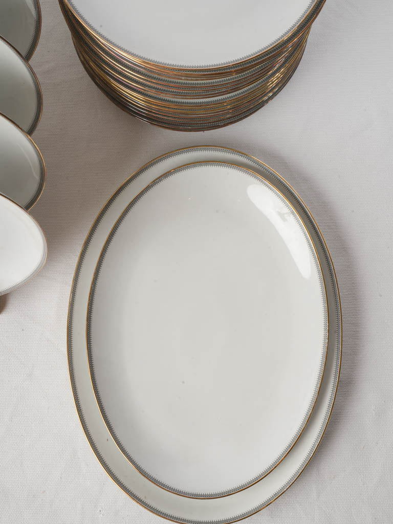German neoclassical porcelain dinner service by Eschenbach 20th century - 42 pieces