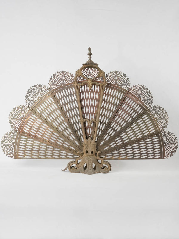 Victorian decorative fan-shaped screen