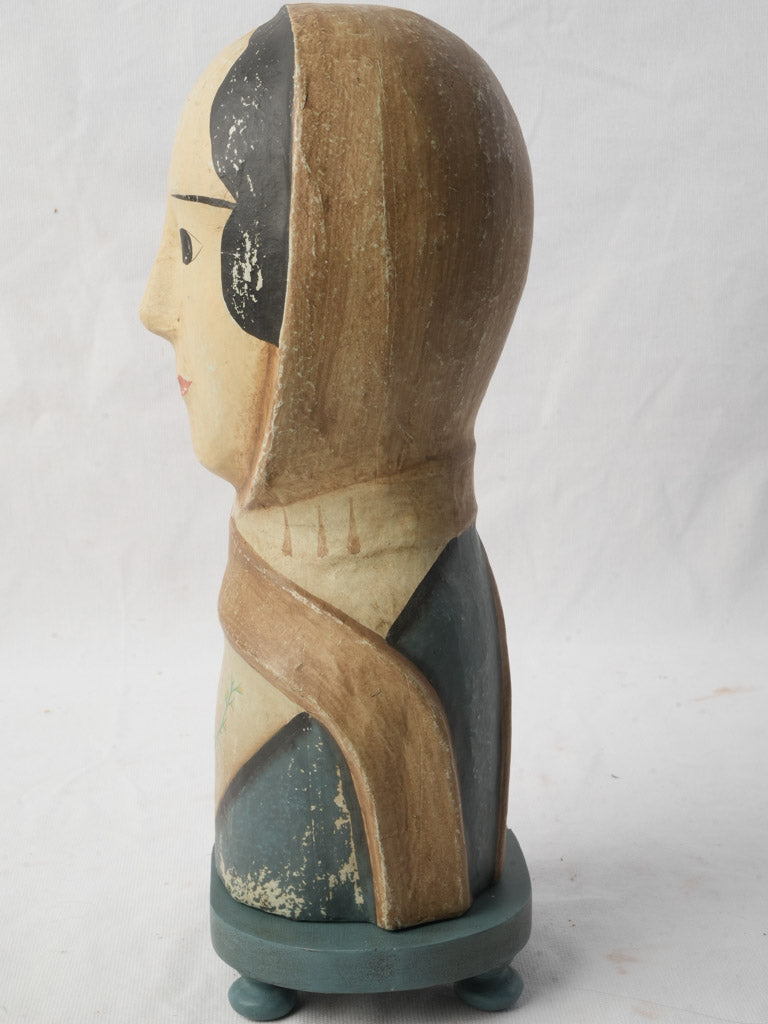 Expressive-eyed millinery mannequin head