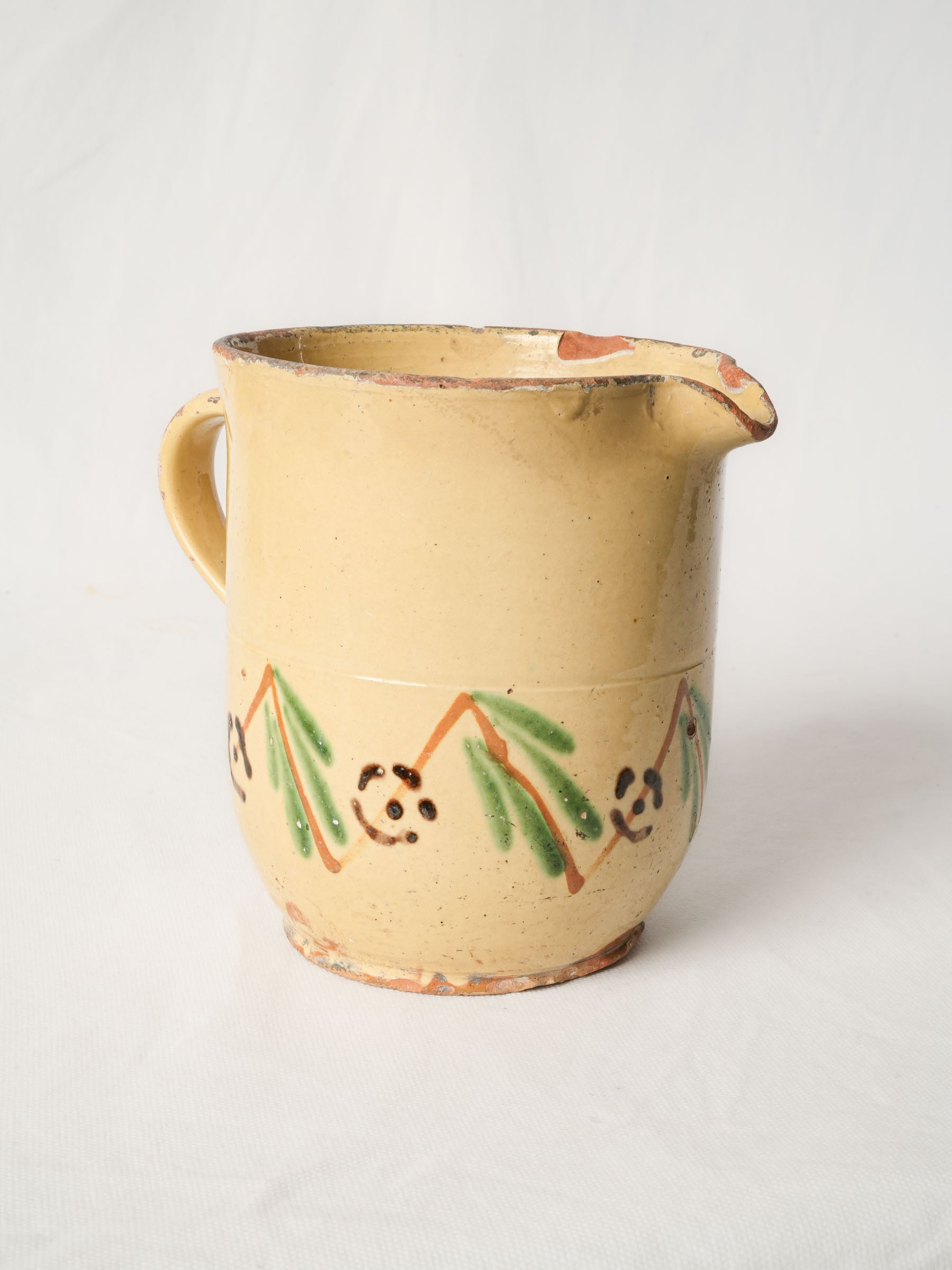 Tall antique Pitcher from Savoy - pale yellow 6¾"