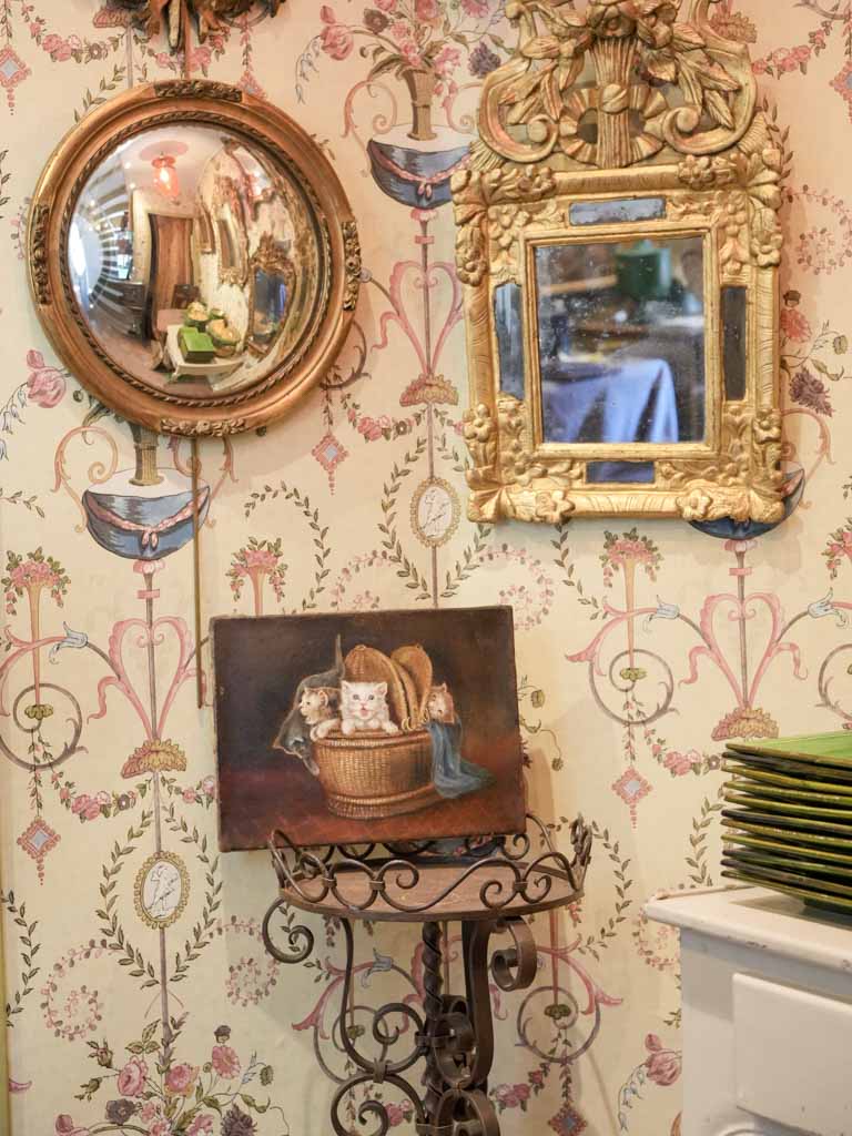 Authentic antique animal depiction