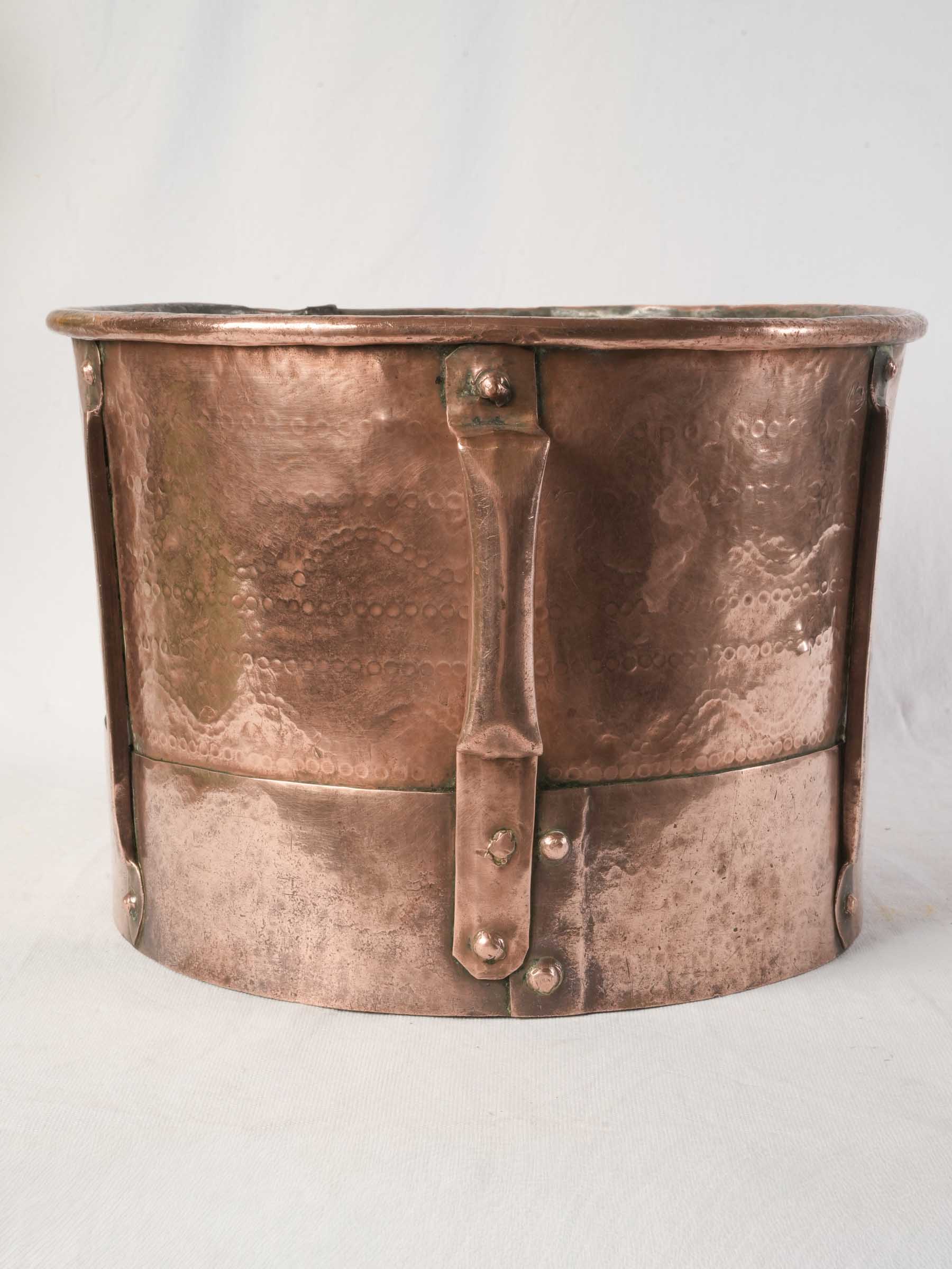 Late 19th century French copper ferrat measure - 10¼"