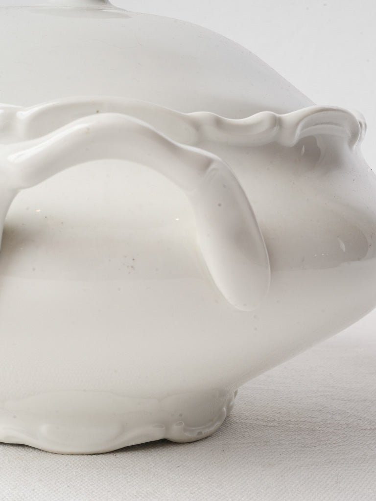 Early 20th Century French Rococo Revival White Ceramic Soup Tureen - 7½"