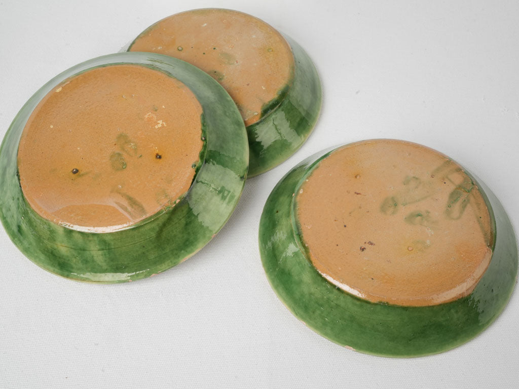 Authentic imperfectly shaped bakeware