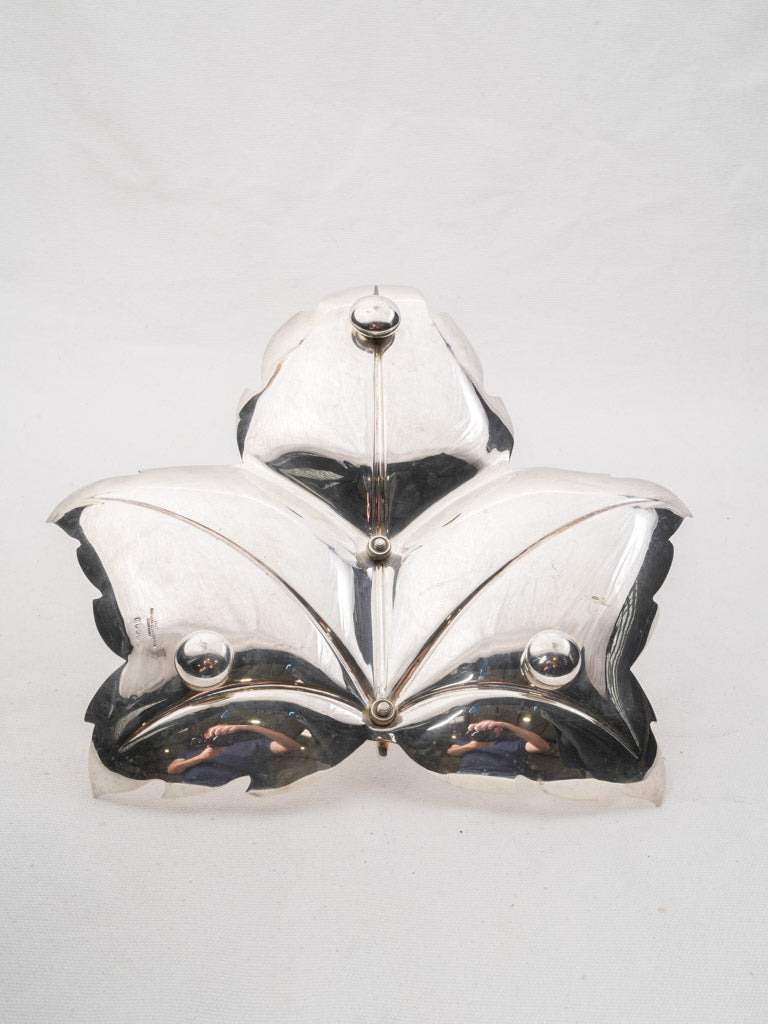 Timeless detailed silver artwork
