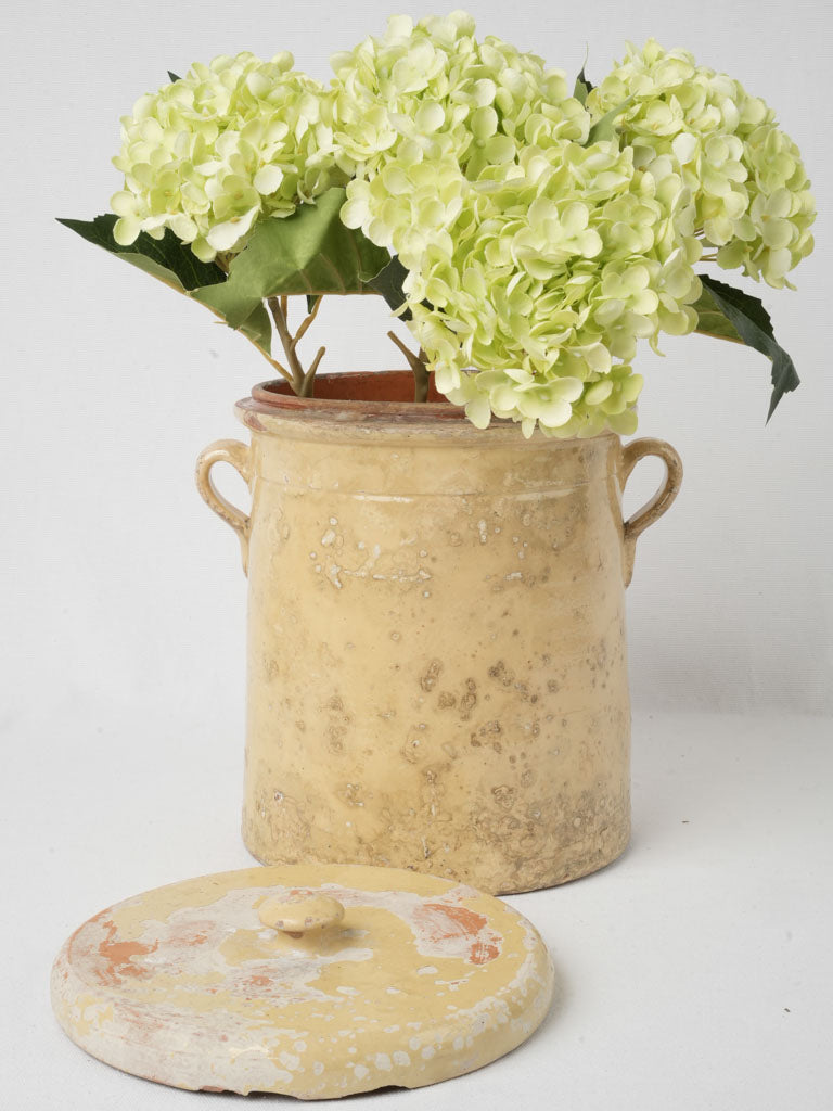 Antique cylindrical preserving pot