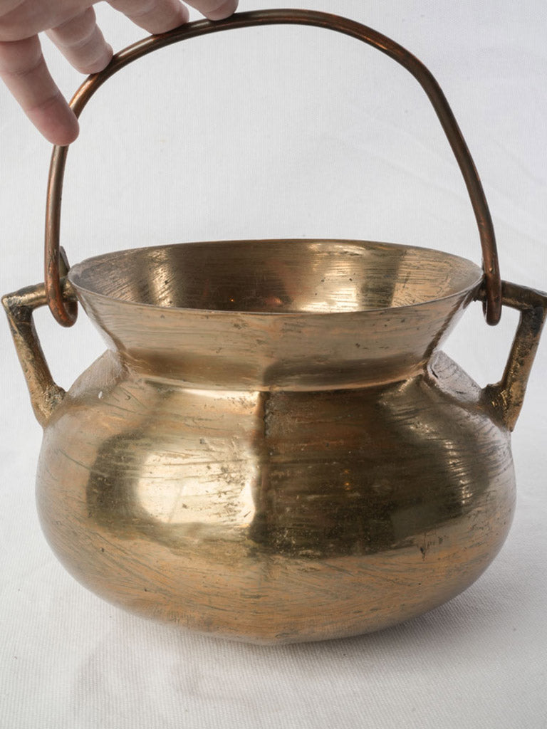 Glossy patina bronze cauldron