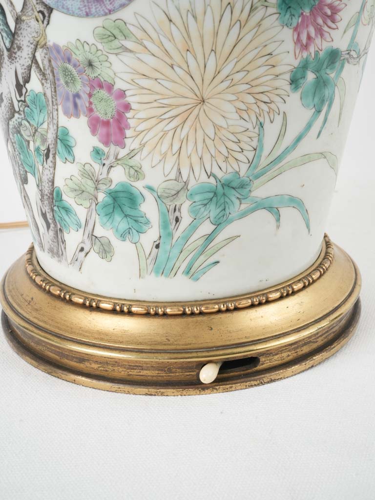 Elegant bird and floral table lamp