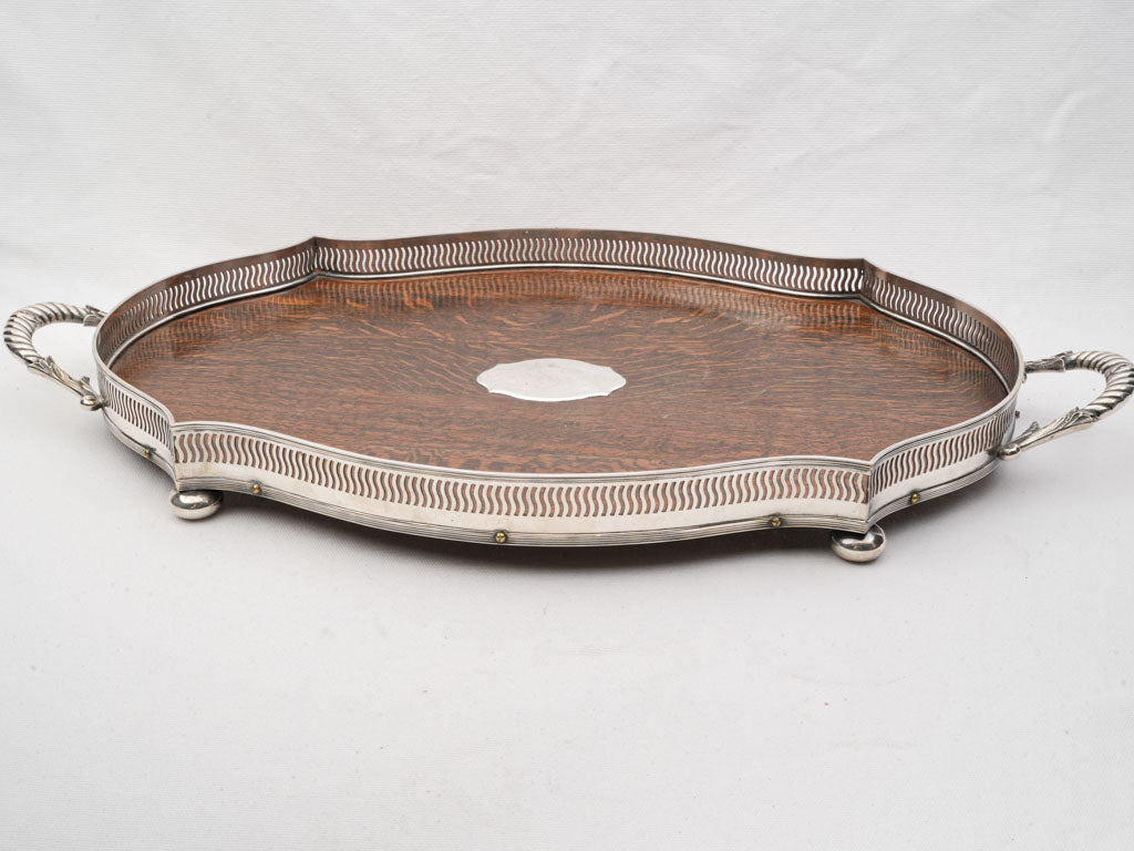 Stylish twisted-handle display tray
