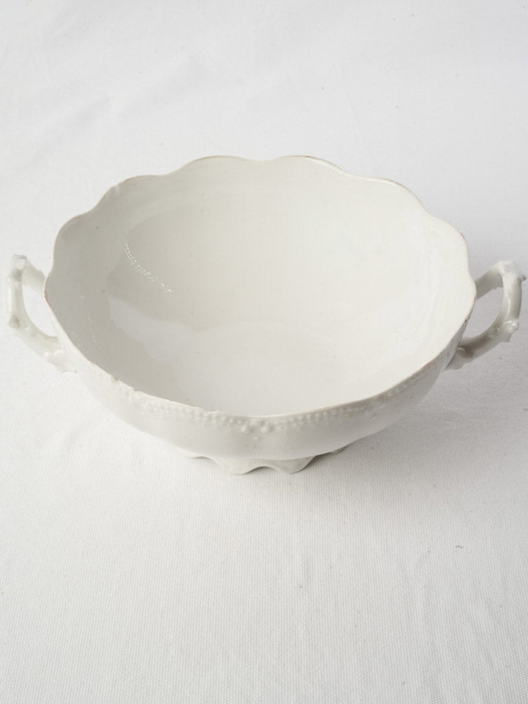 Elegant Tressemanes Vogt handled bowl
