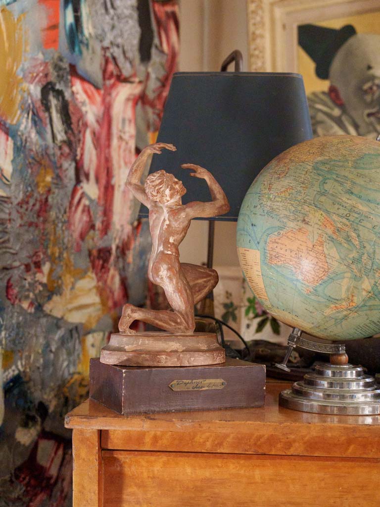 Elegant pastoral hero sculpture