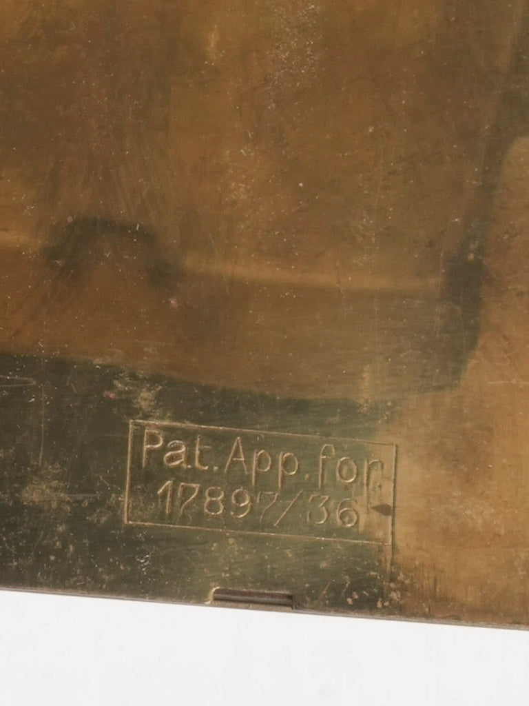 Timeless enamel brass compact