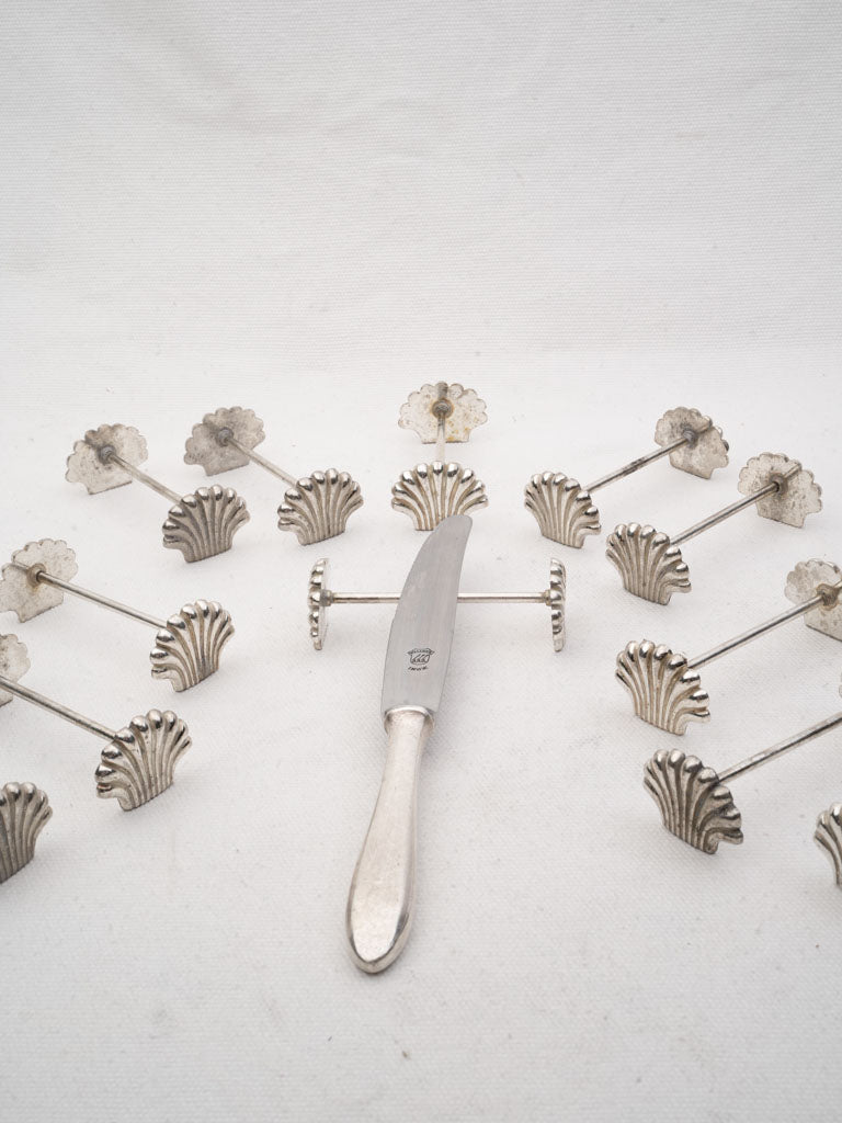 Coastal French table setting accents