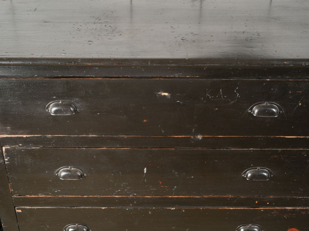 Decorative original-cup-pull cabinet