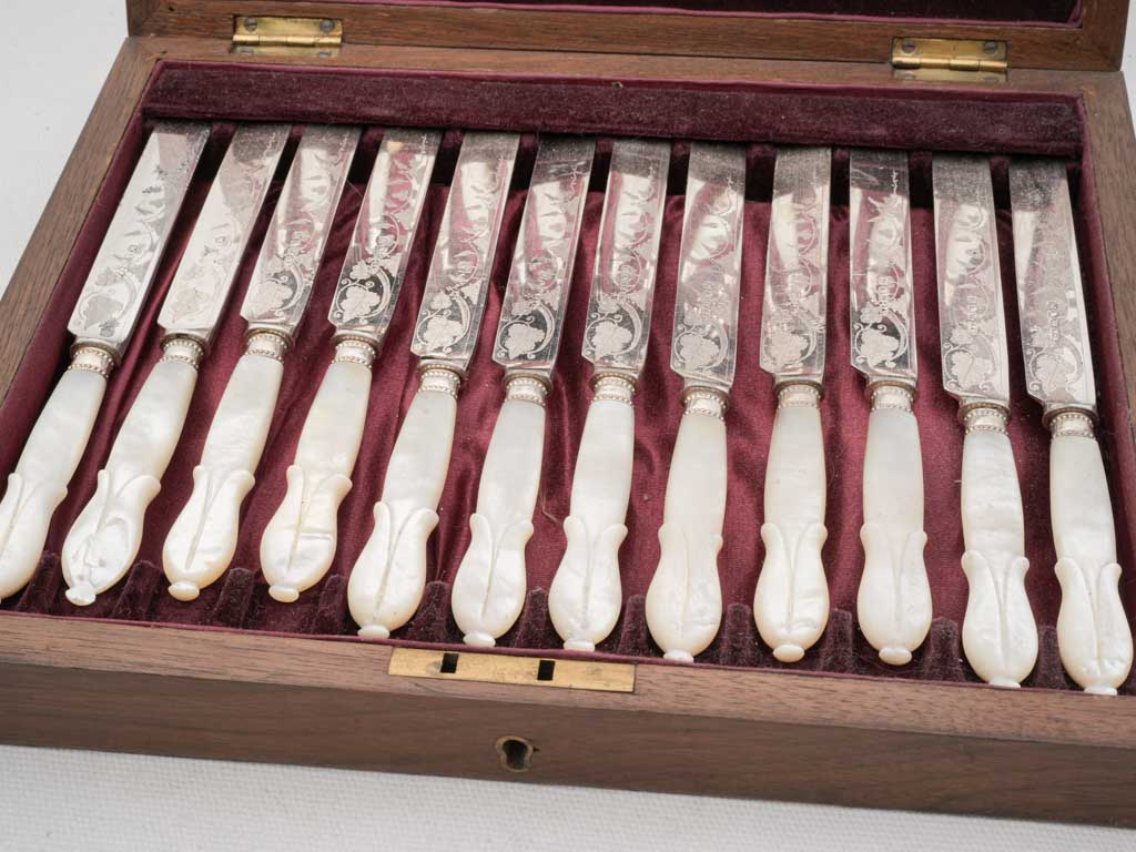 Elegant silverplate Victorian cutlery
