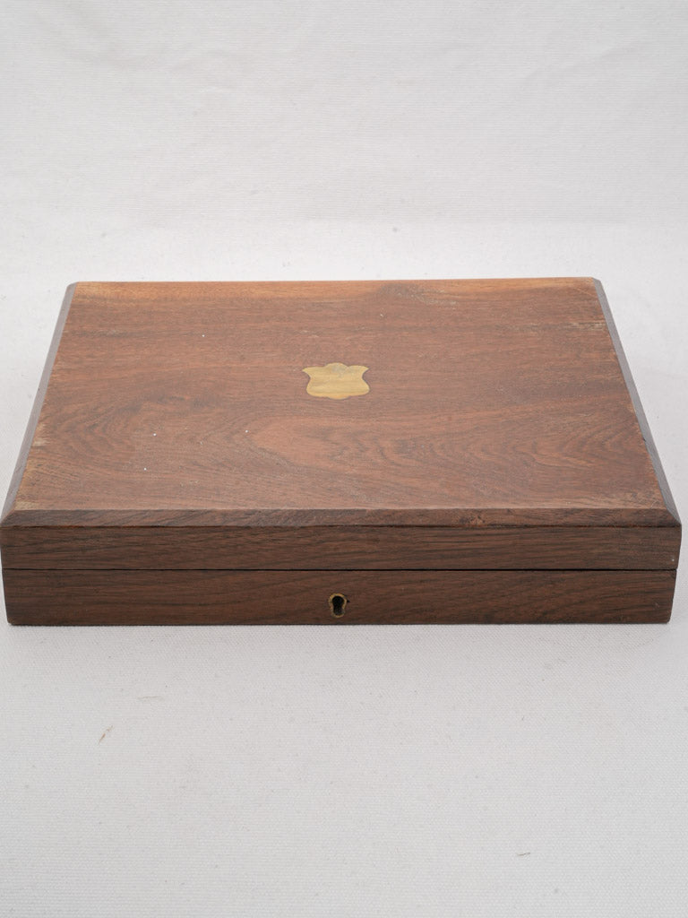 Engraved botanical motif cutlery set