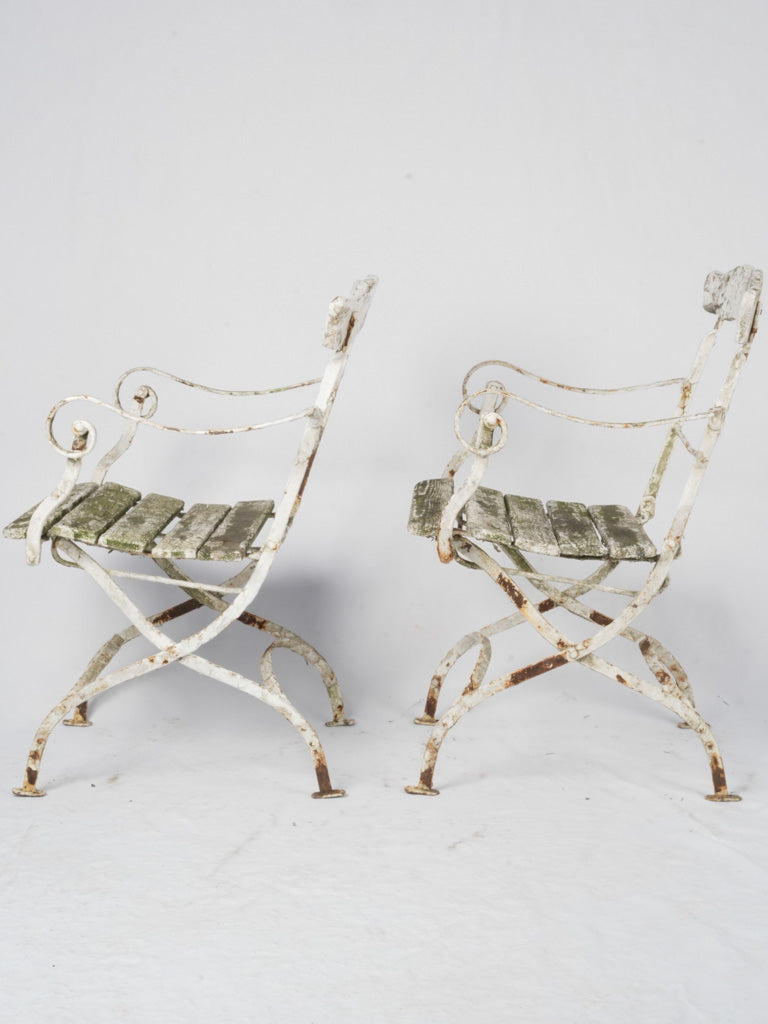 Sturdy elegant wooden slat seats