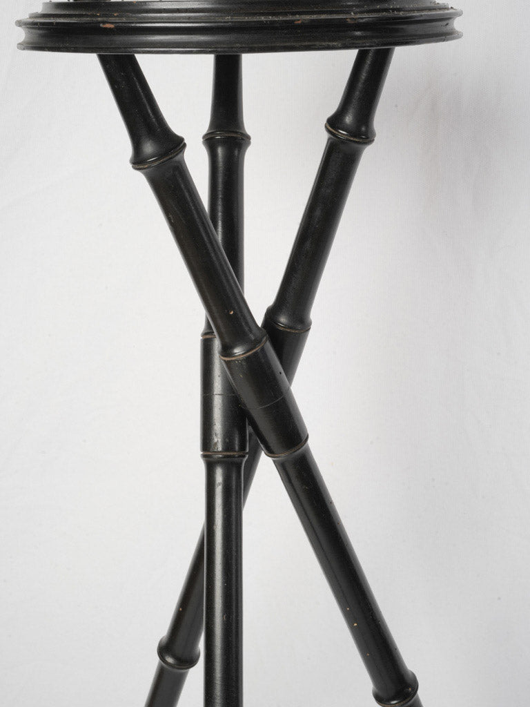 Historic Japonisme accent piece