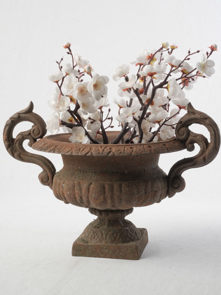 Rust-brown French Chambord urn