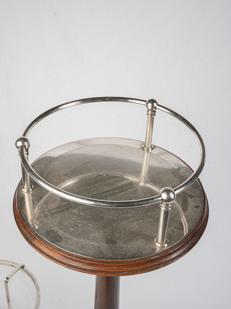 Timeless 1930s ice bucket stand