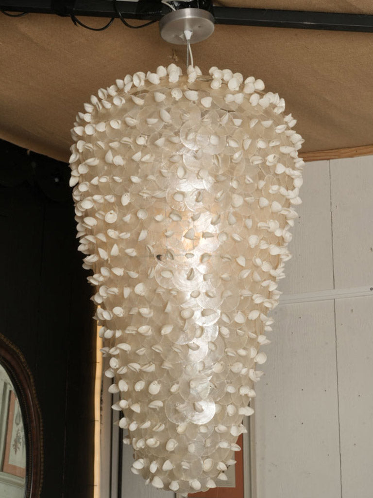 Refined shell decorative pendants