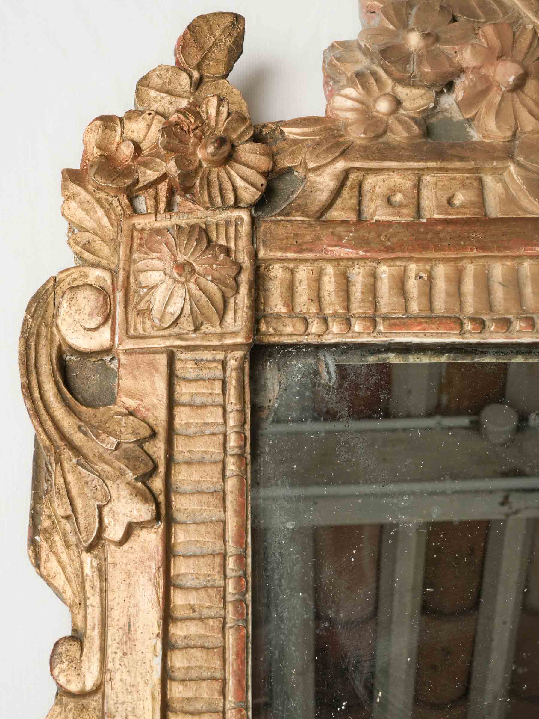 18th-Century French Giltwood Miroir de Mariage - 37½" x 24¾"