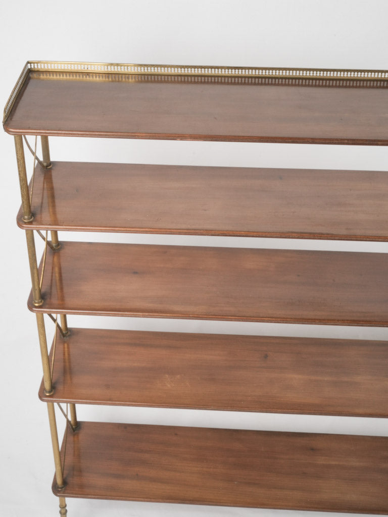 Luxurious mahogany display étagère