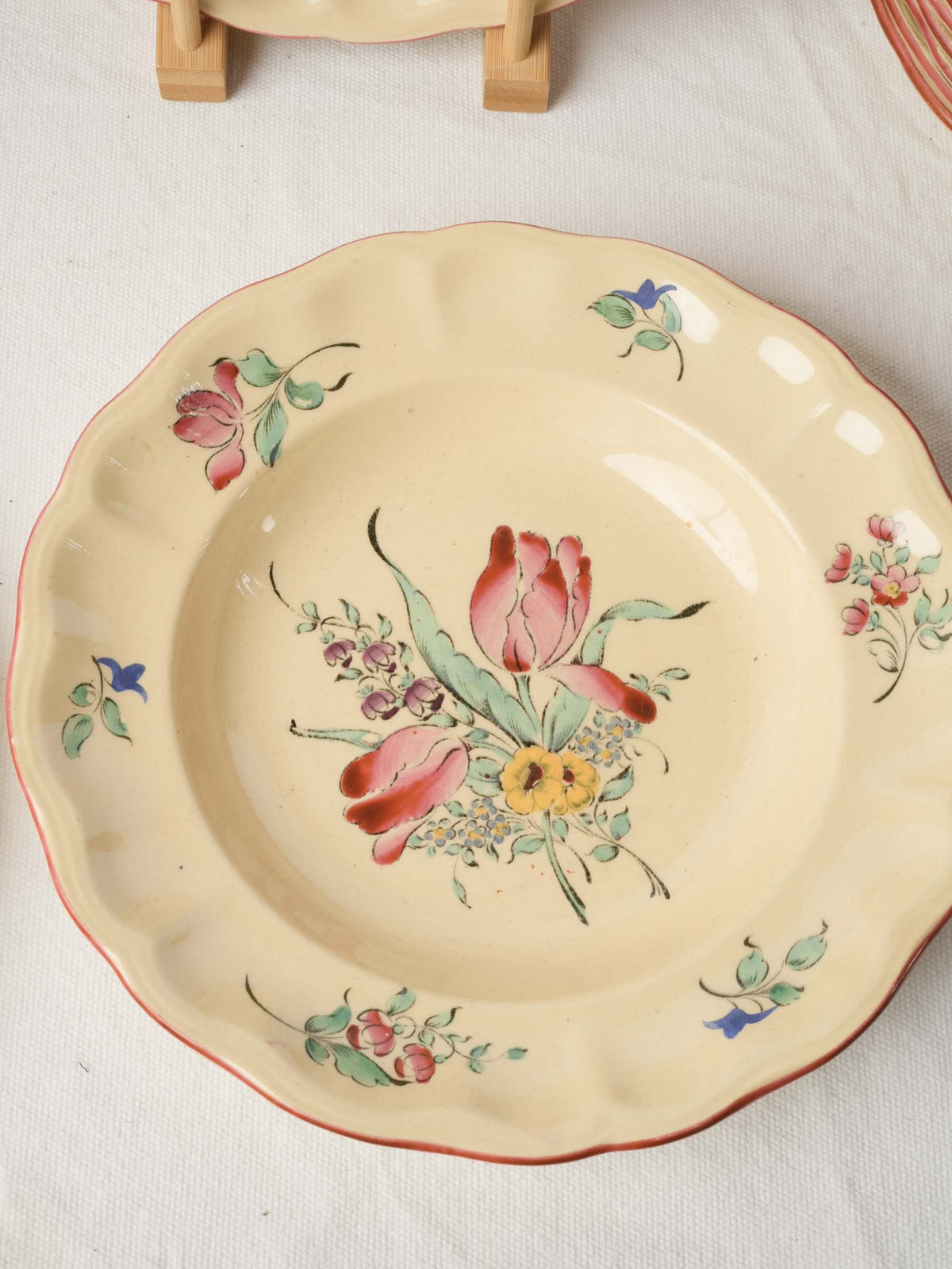 Beautiful Antique French Lunéville Floral Dinner Service in Pale Yellow, 27 Pieces