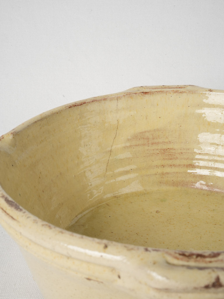 Decorative traditional pottery piece