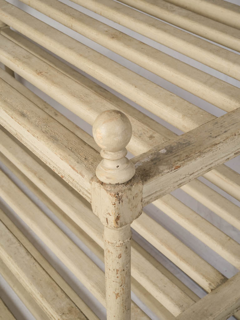 Early 19th-century open-slat organizer