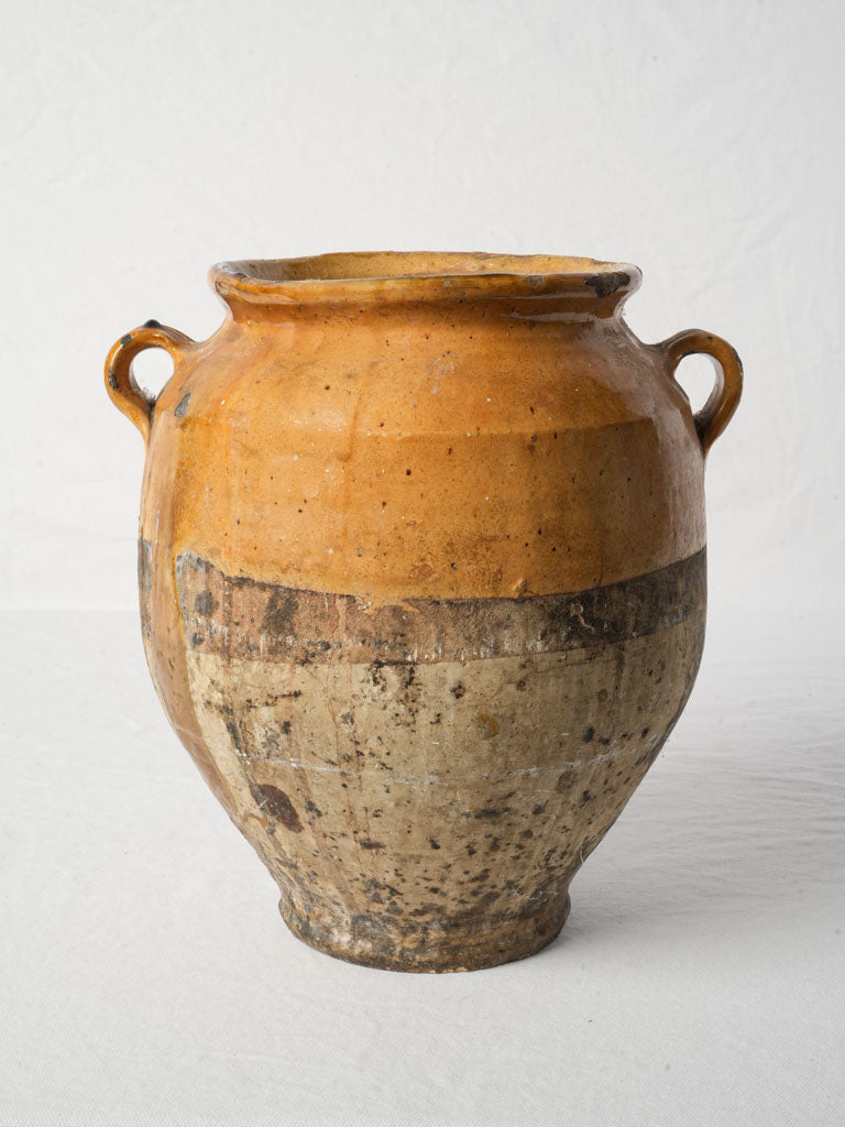 Authentic French confit vessel